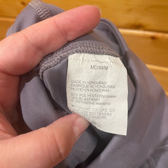 Under Armour Gray Leggings Size Medium - Picture 5 of 5